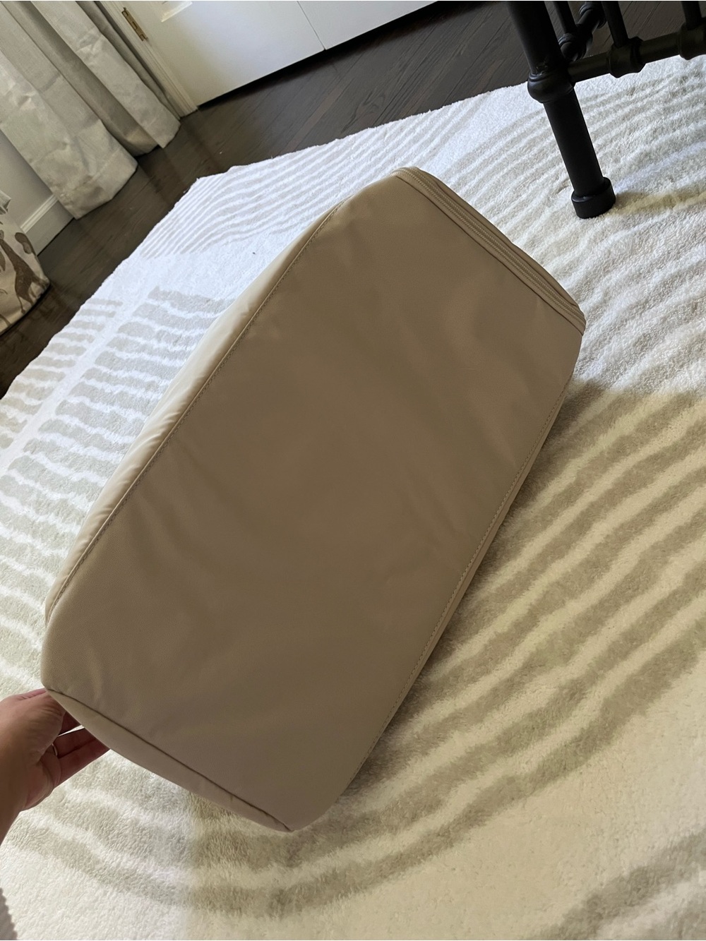NWOT Reebok Women's Beige Everyday Tote Gym Duffle Bag - Picture 8 of 9